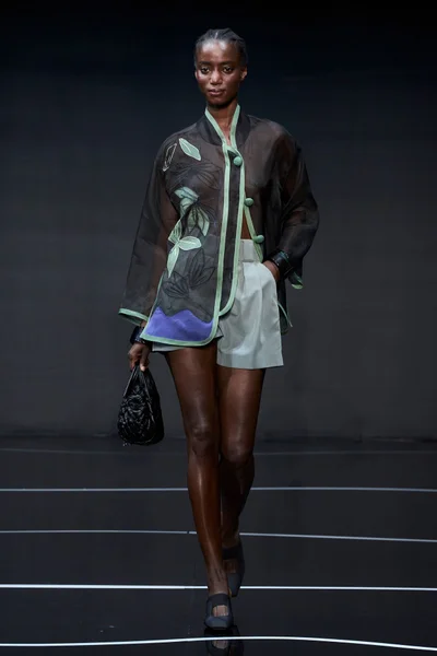 Look 20